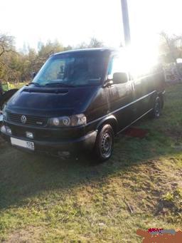 Фольксваген Caravella Т4 2000 г 2,5 ТД черный металлик