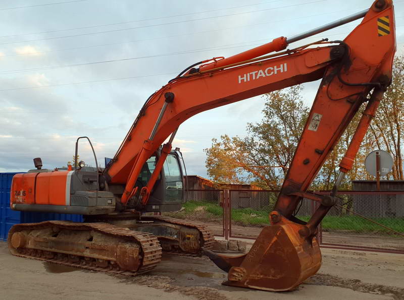 Предлагаем экскаватор Hitachi 330